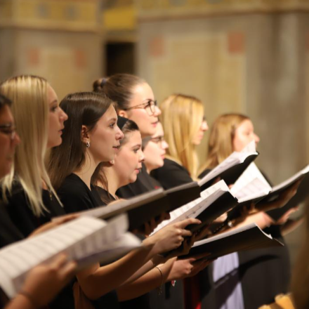 Teltház a Lautitia oratóriumának szegedi előadásán