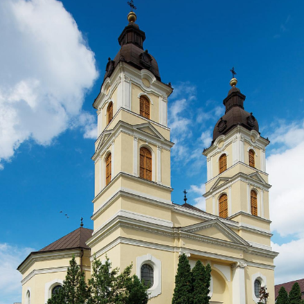 Teljenek be ajkaink dicséreteddel!