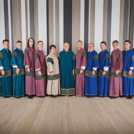 Palya Bea és a Szent Efrém Férfikar a Bazilikában