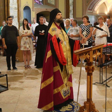 Rózsafüzér a papi hivatásokért