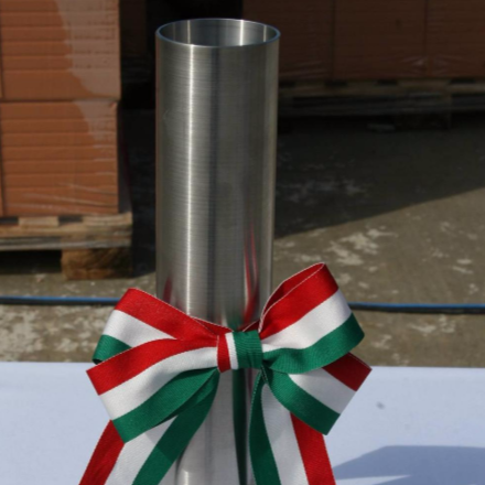 Ünnepélyes alapkőletétel Józsán